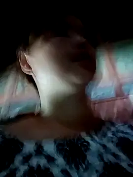 XoiXoi232 online show from September 2025 03:32:02 AM