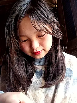 XoiXoi232 online show from February 2026 03:50:01 AM