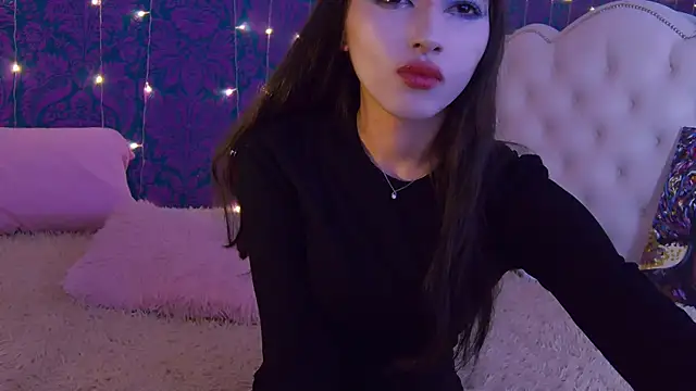 Snapshot of CherrRoses chatting on October 2025 03:46:02 PM CherrRoses online show from October 2025 03:46:02 PM