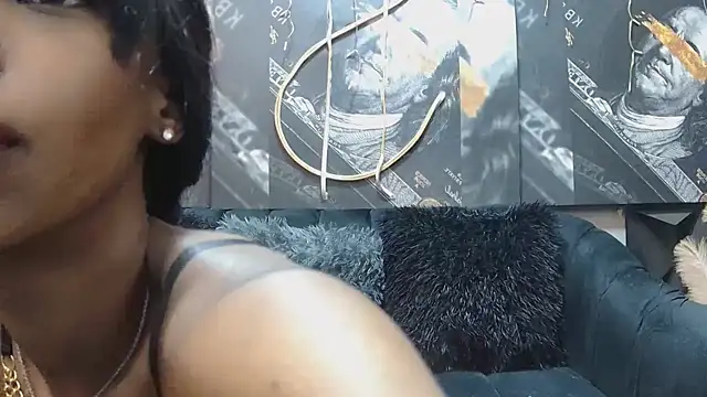Lilmisbaddyxxx online show from May 2026 11:11:01 PM