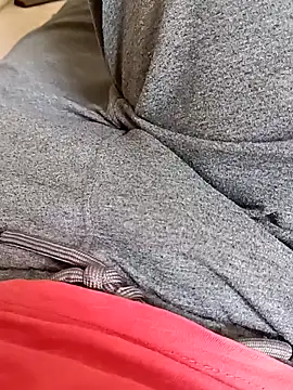 Snapshot of OGUZOZAN chatting on September 2025 10:03:02 AM OGUZOZAN online show from September 2025 10:03:02 AM