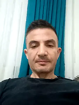 Snapshot of OGUZOZAN chatting on October 2025 08:40:01 PM OGUZOZAN online show from October 2025 08:40:01 PM