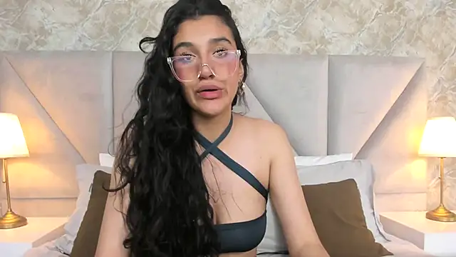 ValentiinaCruz online show from October 2025 10:32:02 PM