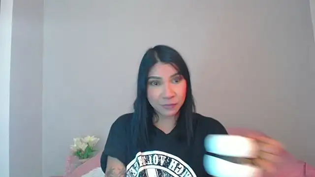 Laura-angeel online show from September 2025 07:46:02 PM