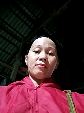 Snapshot of MaiHoa69 chatting on October 2025 12:27:01 PM MaiHoa69 online show from October 2025 12:27:01 PM