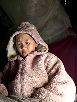 Snapshot of MaiHoa69 chatting on March 2026 06:30:02 AM MaiHoa69 online show from March 2026 06:30:02 AM