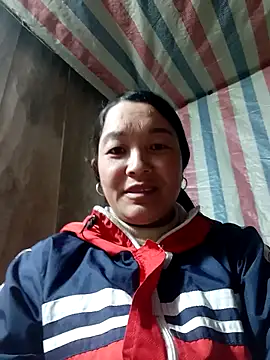 Bliss rose online show from January 2026 01:13:01 PM