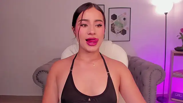 Snapshot of Saskia_litt chatting on September 2025 02:00:02 AM Saskia litt online show from September 2025 02:00:02 AM