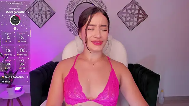 Snapshot of Saskia_litt chatting on September 2025 04:05:02 AM Saskia litt online show from September 2025 04:05:02 AM