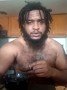 Snapshot of Longthickdick33 chatting on April 2026 05:25:01 PM Longthickdick33 online show from April 2026 05:25:01 PM