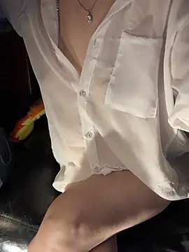 Snapshot of Siaka_201 chatting on February 2026 01:17:01 AM Siaka 201 online show from February 2026 01:17:01 AM