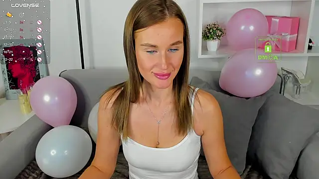 Snapshot of Dana_Wils1 chatting on October 2025 02:28:02 AM Dana Wils1 online show from October 2025 02:28:02 AM