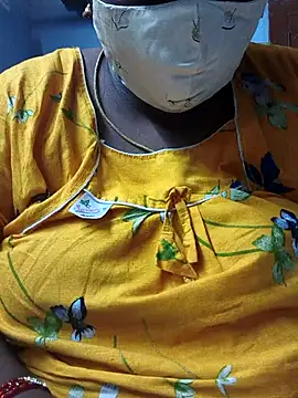 Snapshot of TAMIL_ELAKKIYA chatting on November 2025 09:42:01 AM TAMIL ELAKKIYA online show from November 2025 09:42:01 AM