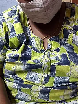 Snapshot of TAMIL_ELAKKIYA chatting on November 2025 08:13:02 AM TAMIL ELAKKIYA online show from November 2025 08:13:02 AM