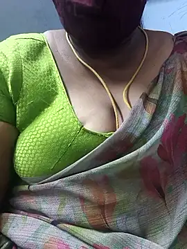 Snapshot of TAMIL_ELAKKIYA chatting on June 2026 04:13:02 PM TAMIL ELAKKIYA online show from June 2026 04:13:02 PM