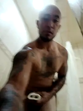 Snapshot of Mac15151 chatting on March 2026 09:43:01 PM Mac15151 online show from March 2026 09:43:01 PM