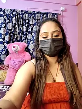 Cute-lusi online show from May 2026 04:48:02 PM