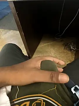 Snapshot of hotboy43339 chatting on October 2025 02:45:02 AM hotboy43339 online show from October 2025 02:45:02 AM