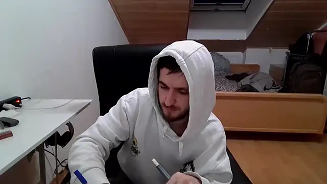 Snapshot of Bez3ybik chatting on November 2025 01:15:01 AM Bez3ybik online show from November 2025 01:15:01 AM