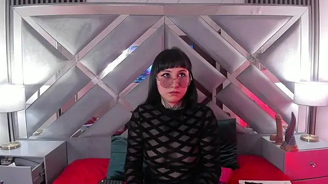 Ravenna666  online show from February 2026 08:29:01 PM