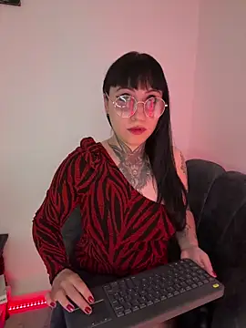 Ravenna666  online show from April 2026 10:03:01 PM