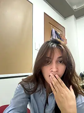 Snapshot of LanySylvia chatting on October 2025 03:01:01 PM LanySylvia online show from October 2025 03:01:01 PM