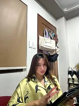 Snapshot of LanySylvia chatting on November 2025 04:07:02 PM LanySylvia online show from November 2025 04:07:02 PM