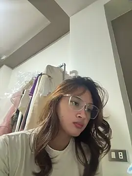 LanySylvia online show from April 2026 06:55:02 AM