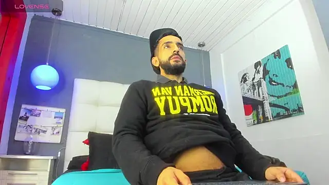 Yiyo10  online show from February 2026 04:29:02 AM