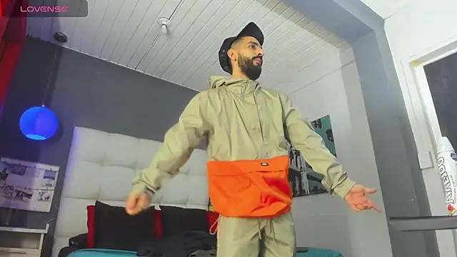 Yiyo10  online show from February 2026 03:55:02 AM