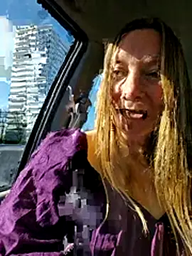 Snapshot of DutchButterfly chatting on March 2026 09:09:02 AM DutchButterfly online show from March 2026 09:09:02 AM