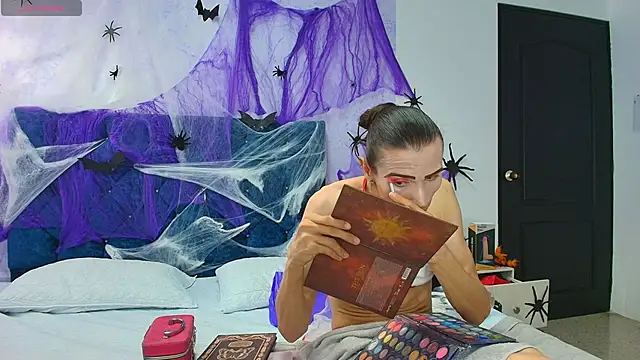 Snapshot of shantala_nastasiia chatting on October 2025 12:39:02 PM shantala nastasiia online show from October 2025 12:39:02 PM