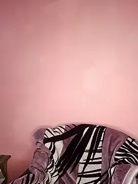 Snapshot of MEERAcle chatting on January 2026 12:54:01 PM MEERAcle online show from January 2026 12:54:01 PM