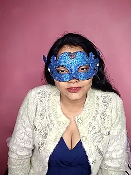 Snapshot of MEERAcle chatting on January 2026 06:06:02 AM MEERAcle online show from January 2026 06:06:02 AM