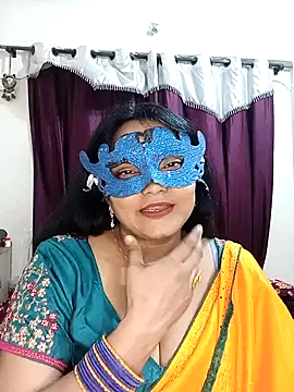 Snapshot of MEERAcle chatting on January 2026 07:11:01 PM MEERAcle online show from January 2026 07:11:01 PM