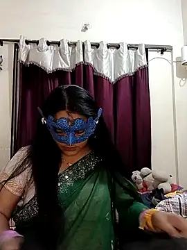 Snapshot of MEERAcle chatting on February 2026 02:31:01 PM MEERAcle online show from February 2026 02:31:01 PM