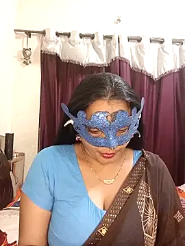 Snapshot of MEERAcle chatting on February 2026 04:36:02 PM MEERAcle online show from February 2026 04:36:02 PM