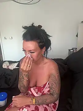 BELLABLACKXUK online show from June 2026 08:53:01 AM