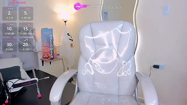 Snapshot of HannaColleman chatting on October 2025 08:54:02 PM HannaColleman online show from October 2025 08:54:02 PM