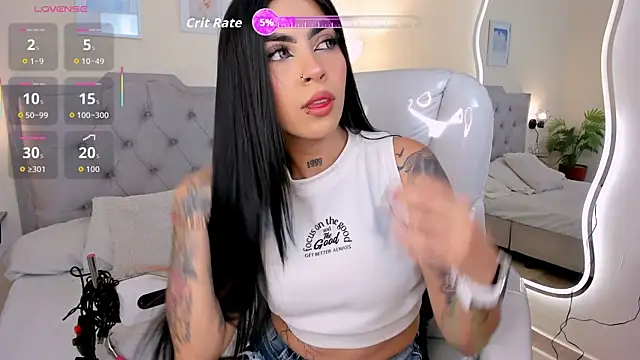 Snapshot of HannaColleman chatting on November 2025 08:09:02 PM HannaColleman online show from November 2025 08:09:02 PM