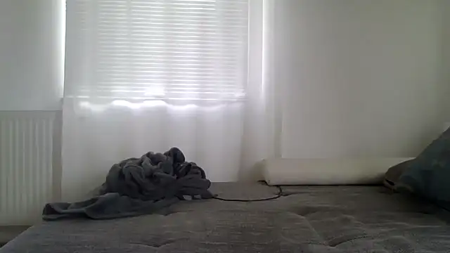 Snapshot of XLBarehengst chatting on September 2025 09:09:02 AM XLBarehengst online show from September 2025 09:09:02 AM