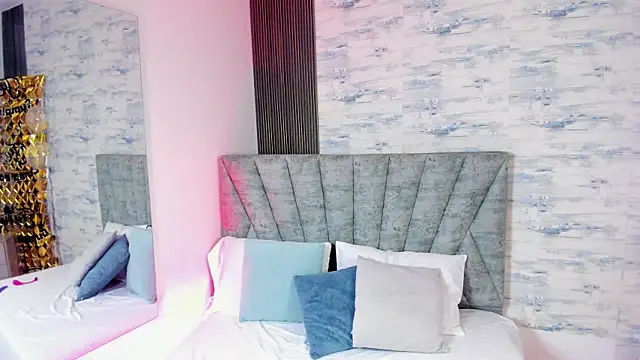 ShanelEvans online show from March 2026 06:58:01 PM