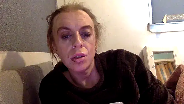 Bellababexox online show from March 2026 02:33:02 PM