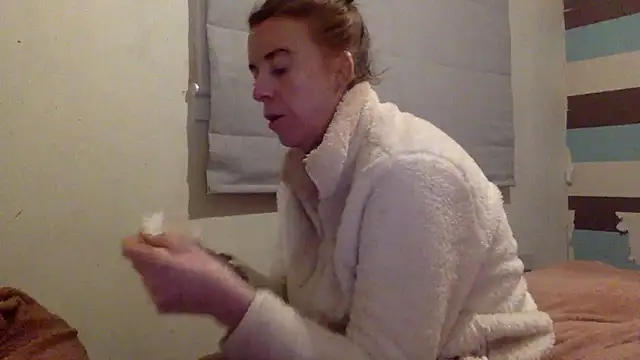 Bellababexox online show from May 2026 12:51:01 AM