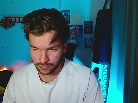 Snapshot of cortelioni_massimo_ chatting on September 2025 12:15:01 AM cortelioni massimo online show from September 2025 12:15:01 AM