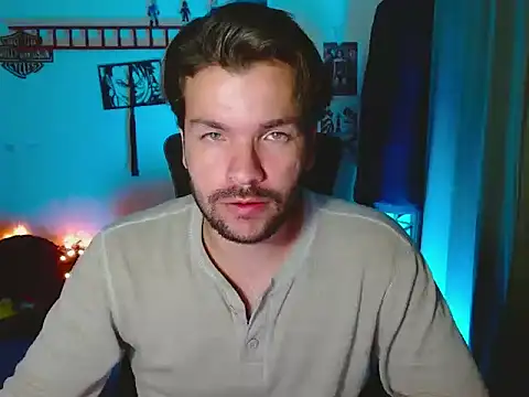 Snapshot of cortelioni_massimo_ chatting on October 2025 02:08:02 AM cortelioni massimo online show from October 2025 02:08:02 AM