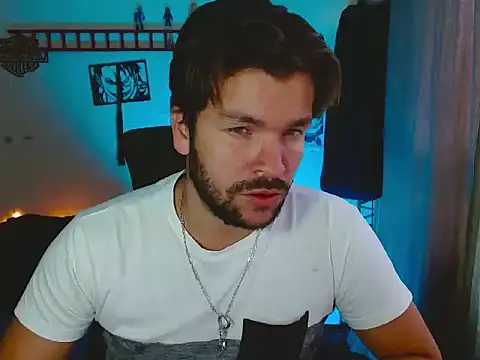 Snapshot of cortelioni_massimo_ chatting on October 2025 12:50:01 PM cortelioni massimo online show from October 2025 12:50:01 PM