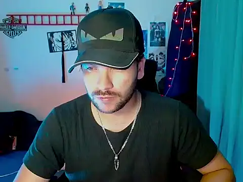 Snapshot of cortelioni_massimo_ chatting on November 2025 02:45:01 AM cortelioni massimo online show from November 2025 02:45:01 AM