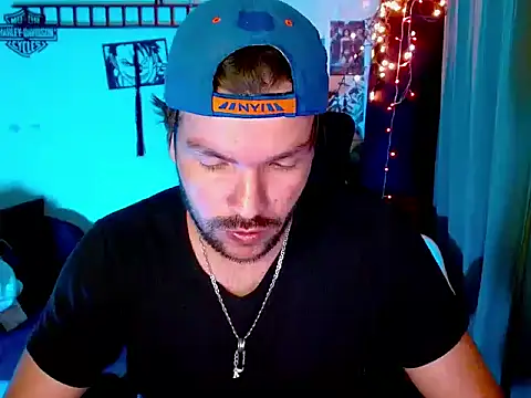 Snapshot of cortelioni_massimo_ chatting on November 2025 03:05:01 AM cortelioni massimo online show from November 2025 03:05:01 AM