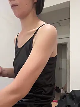 crhong666 online show from September 2025 01:40:01 AM